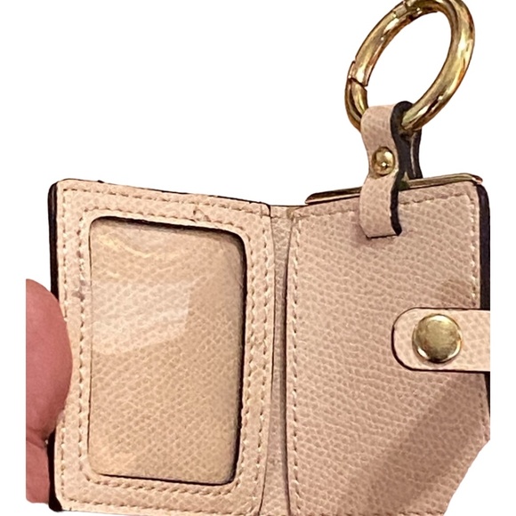 Calvin Klein mini keychain accessory - Picture 3 of 12